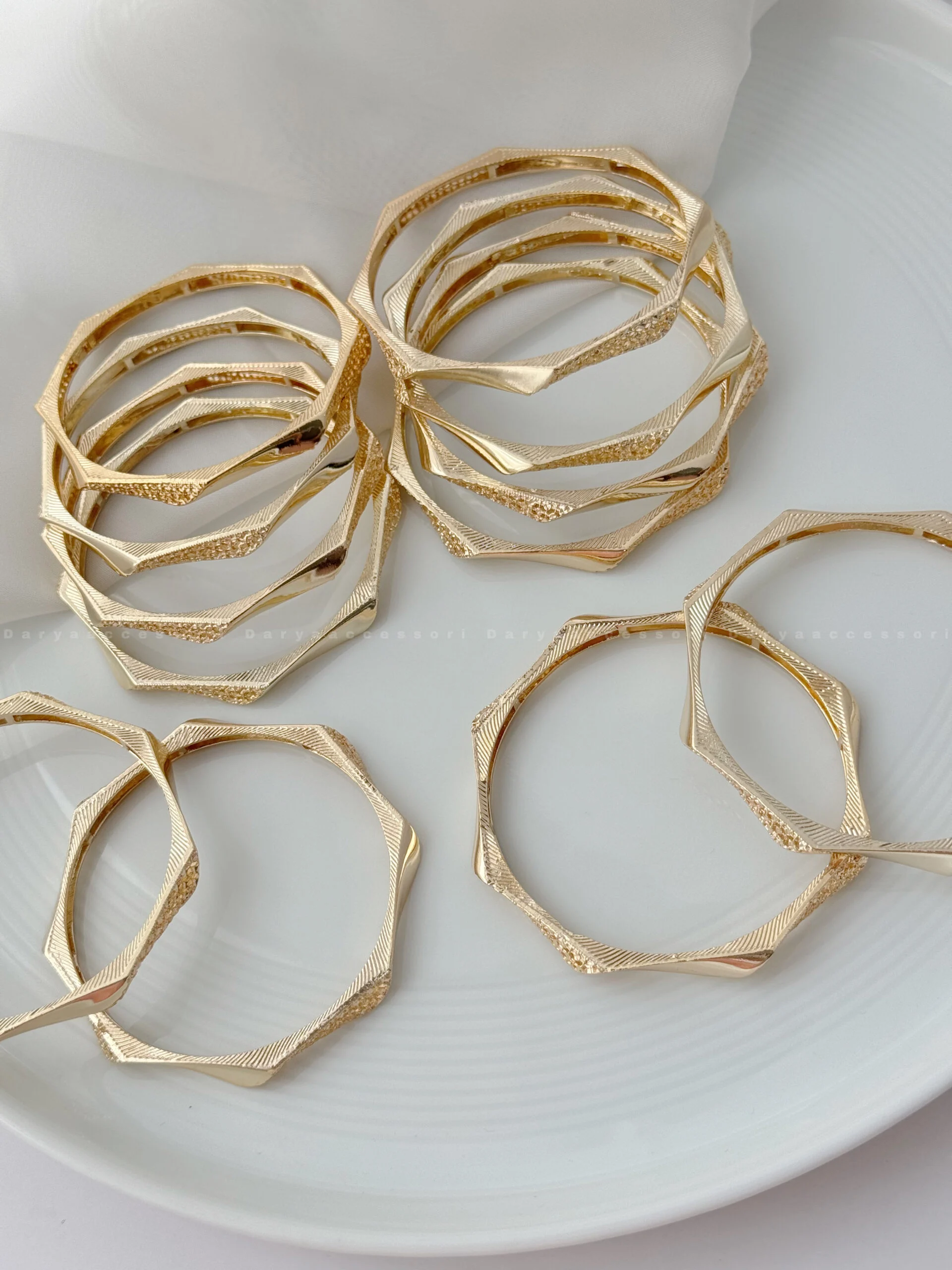 1DAAFB5E-837E-47BD-B74D-3EA8027263D8 النگو-طلاروس-2234 - Image 1