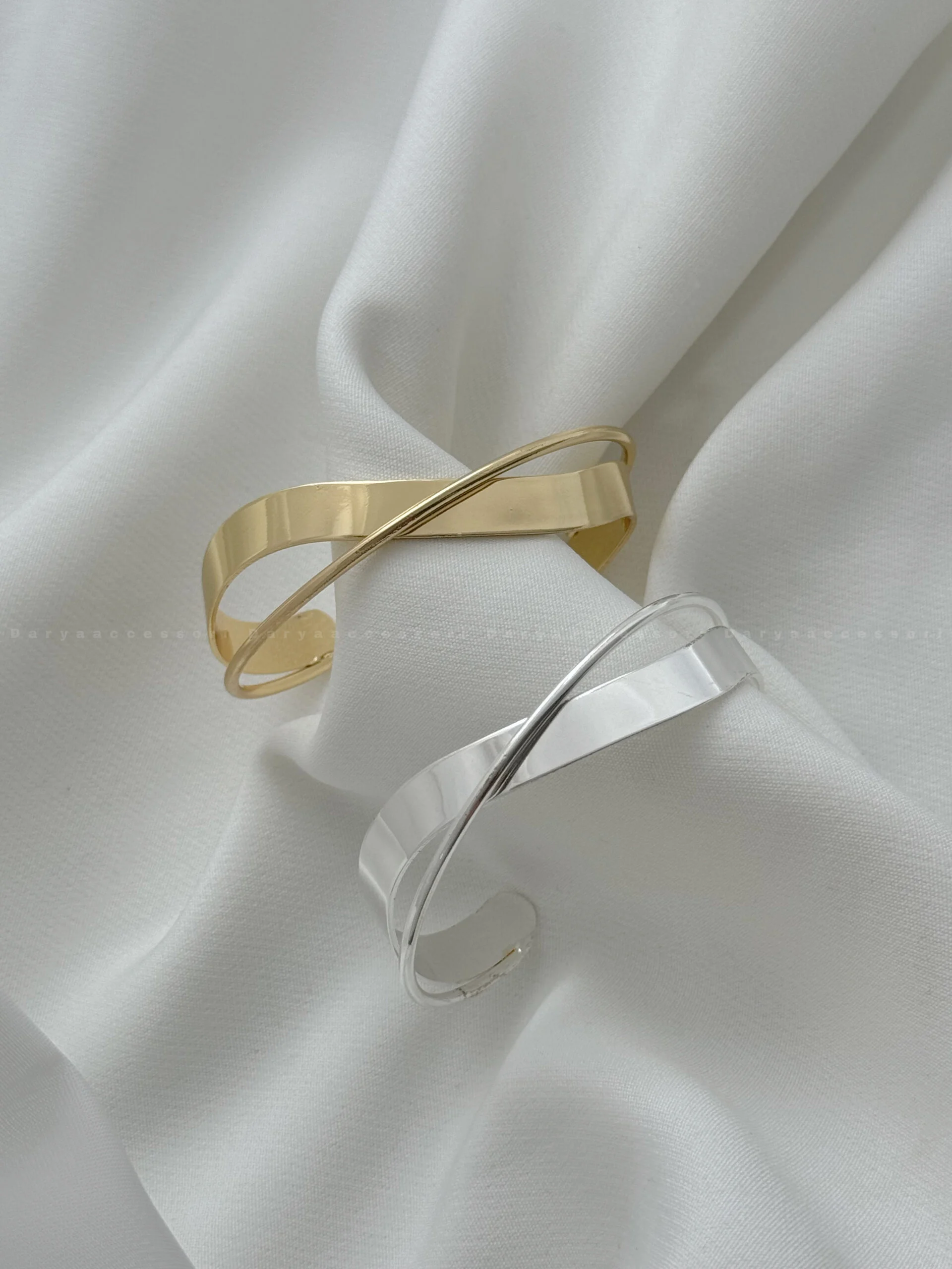 3F347A56-F4FF-4C01-9204-96985335BC39 بنگل 2313 - Image 1