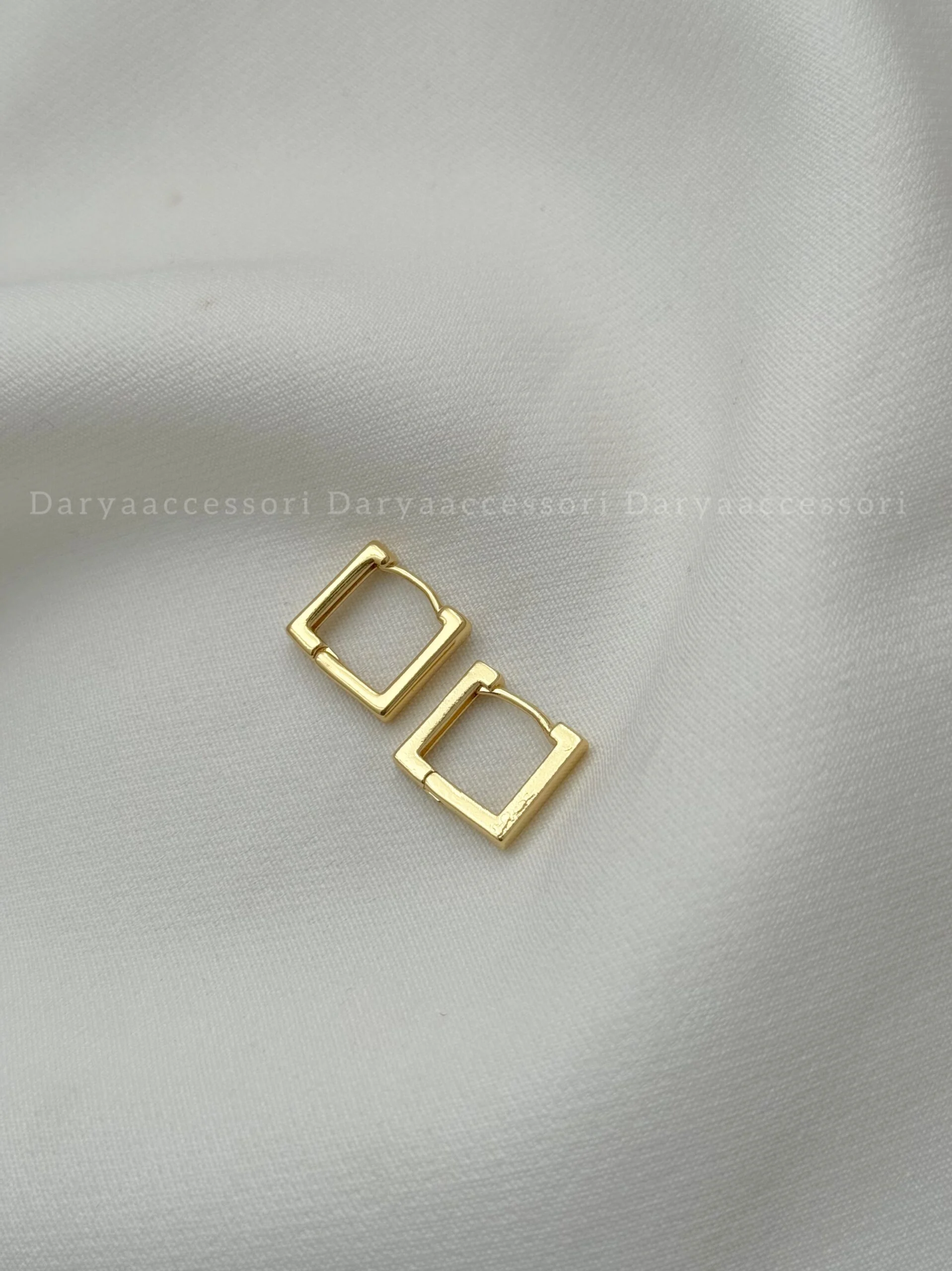 photo-output گوشواره استیل مربع 2398 - Image 1